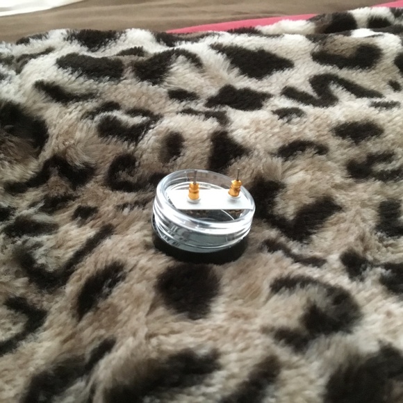 Eye Studs Earrings - Gold Color - Cute! - Picture 3 of 4